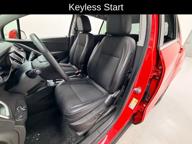 Certified 2020 Chevrolet Trax LT w/ LT Convenience Package image 10