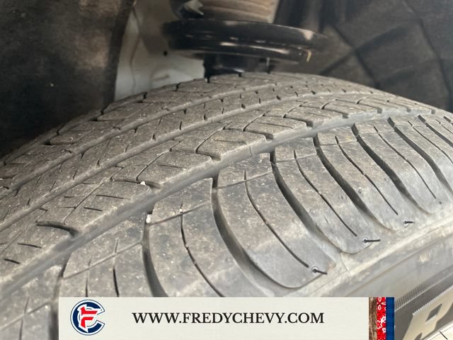 Used 2020 Chevrolet Traverse LT FWD image 28
