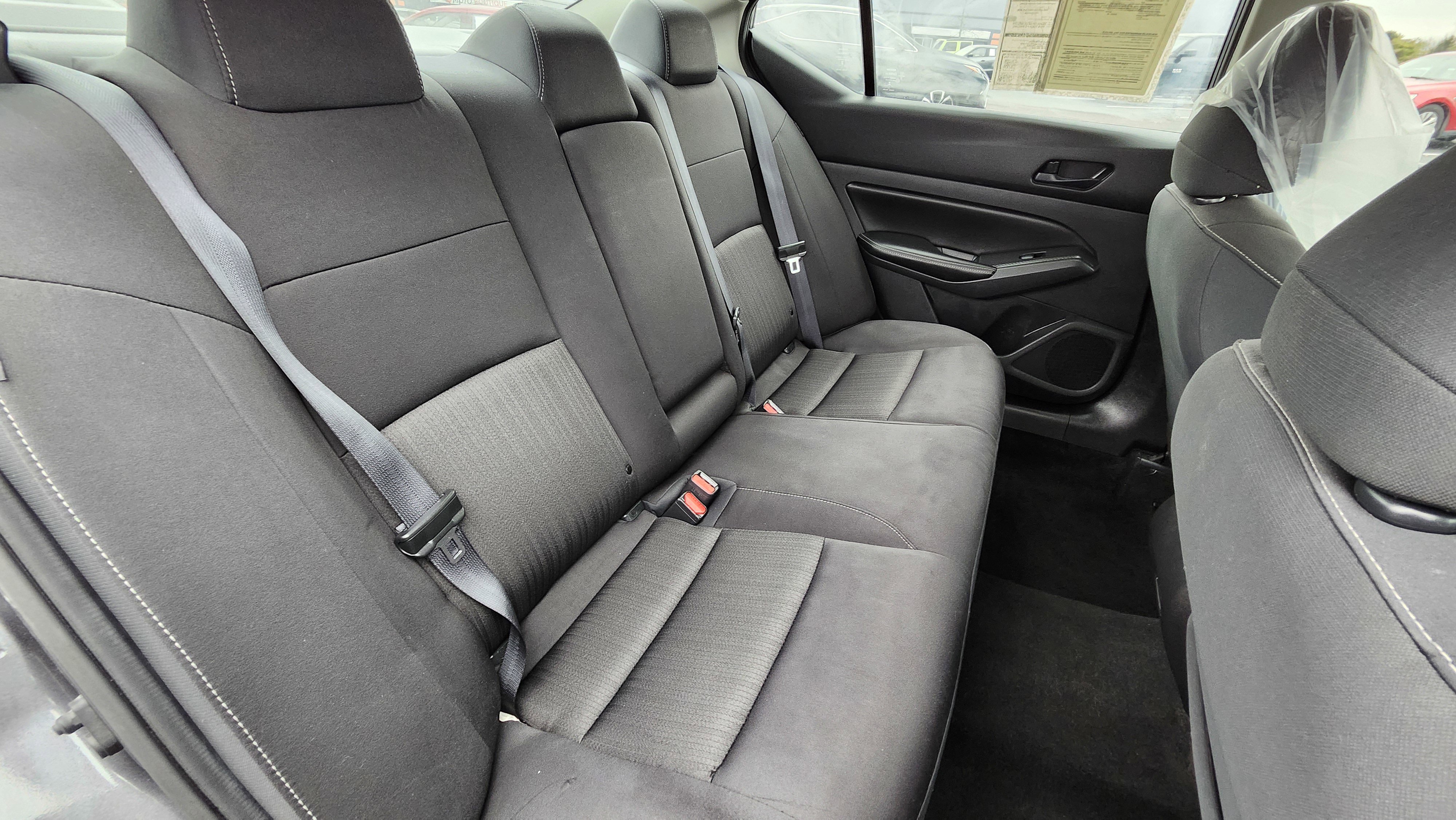 Used 2024 Nissan Altima 2.5 SV image 19