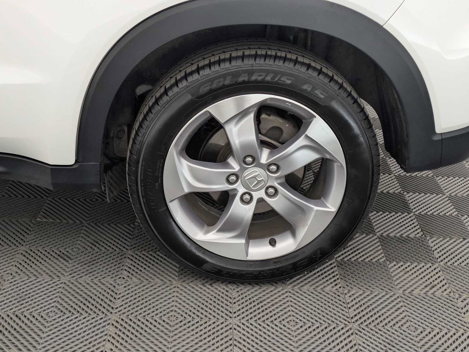 Used 2017 Honda HR-V EX image 14