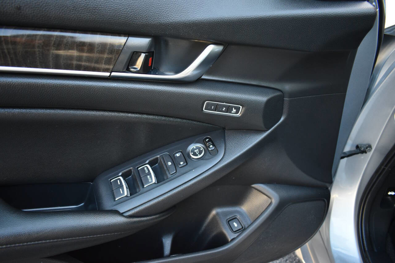 Used 2020 Honda Accord EX-L image 16