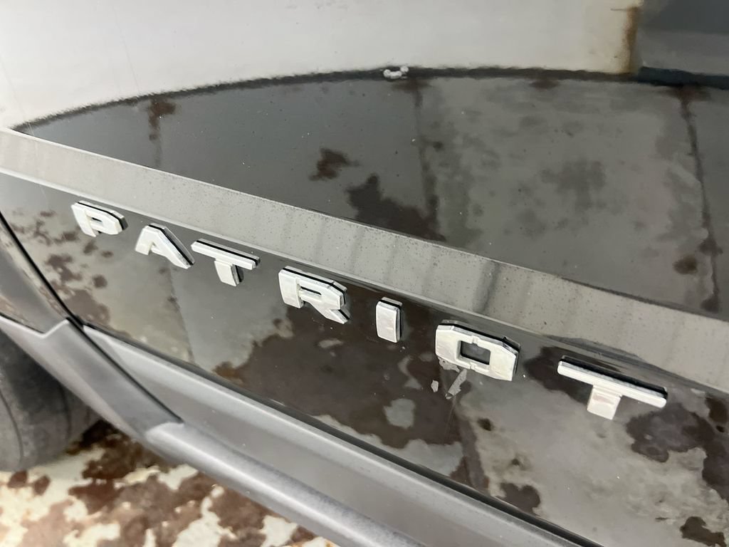 Used 2015 Jeep Patriot High Altitude AWD/4WD image 24