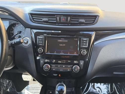 Used 2022 Nissan Rogue Sport SV w/ Technology Package AWD/4WD image 10