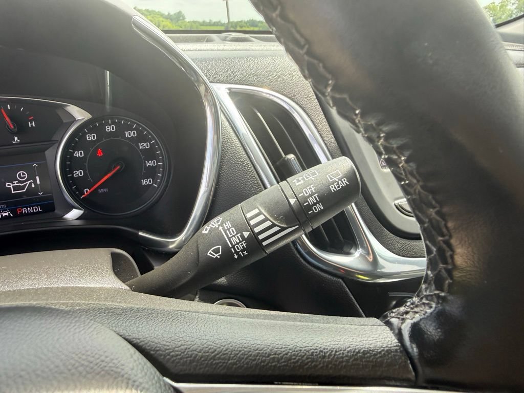 Used 2023 Chevrolet Equinox LT FWD image 33