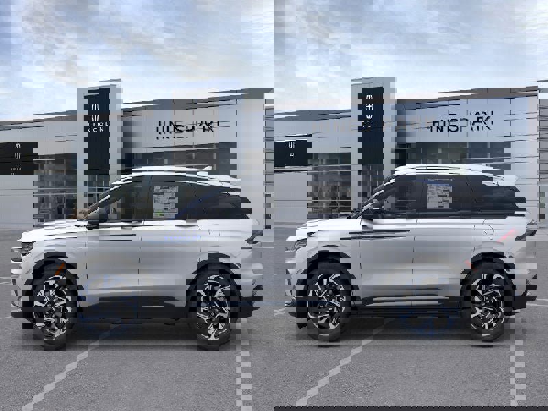 New 2026 Lincoln Nautilus Premier w/ Equipment Group 102A image 3