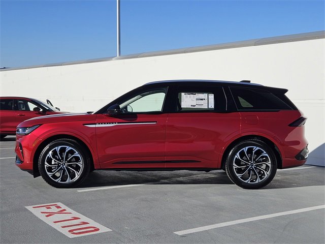 New 2026 Lincoln Nautilus Reserve image 4