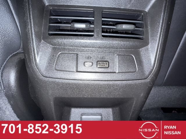 Used 2024 GMC Canyon AT4 w/ Canyon Safety Plus Package AWD/4WD image 27