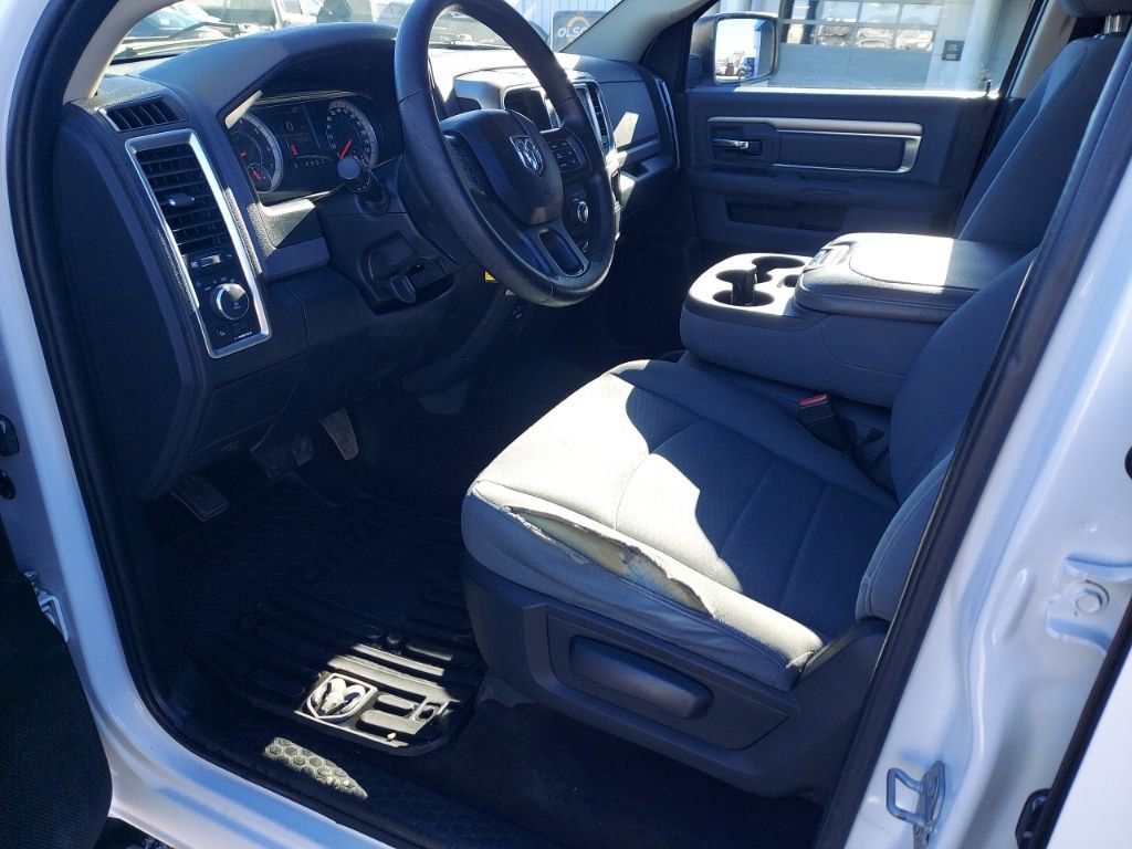 Used 2017 RAM 1500 Outdoorsman image 9