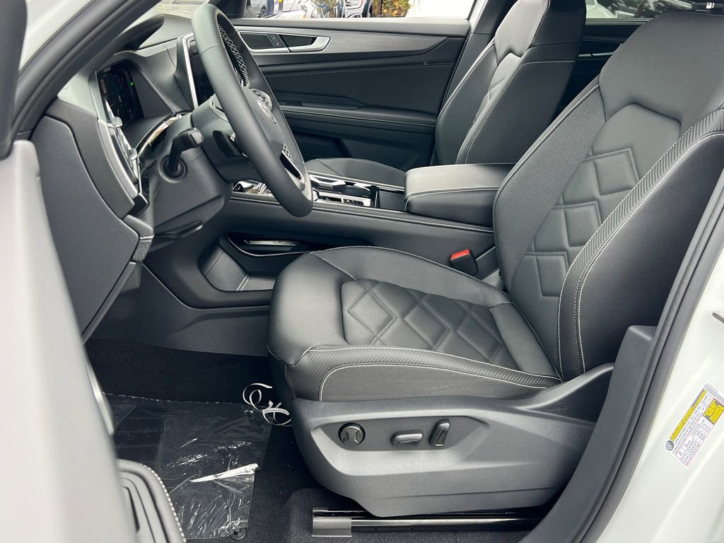 New 2026 Volkswagen Atlas Cross Sport SE image 18