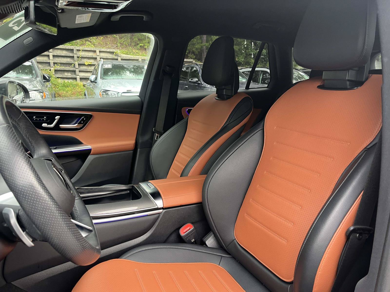 Certified 2025 Mercedes-Benz GLC 300 image 36