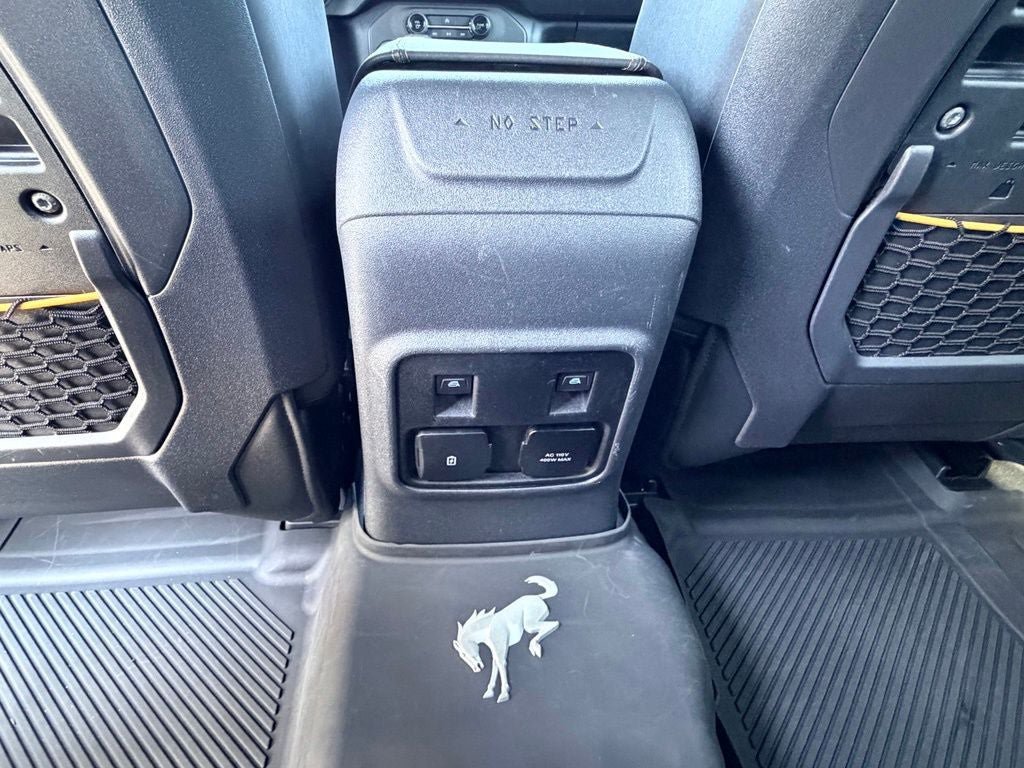Used 2024 Ford Bronco Badlands AWD/4WD image 18