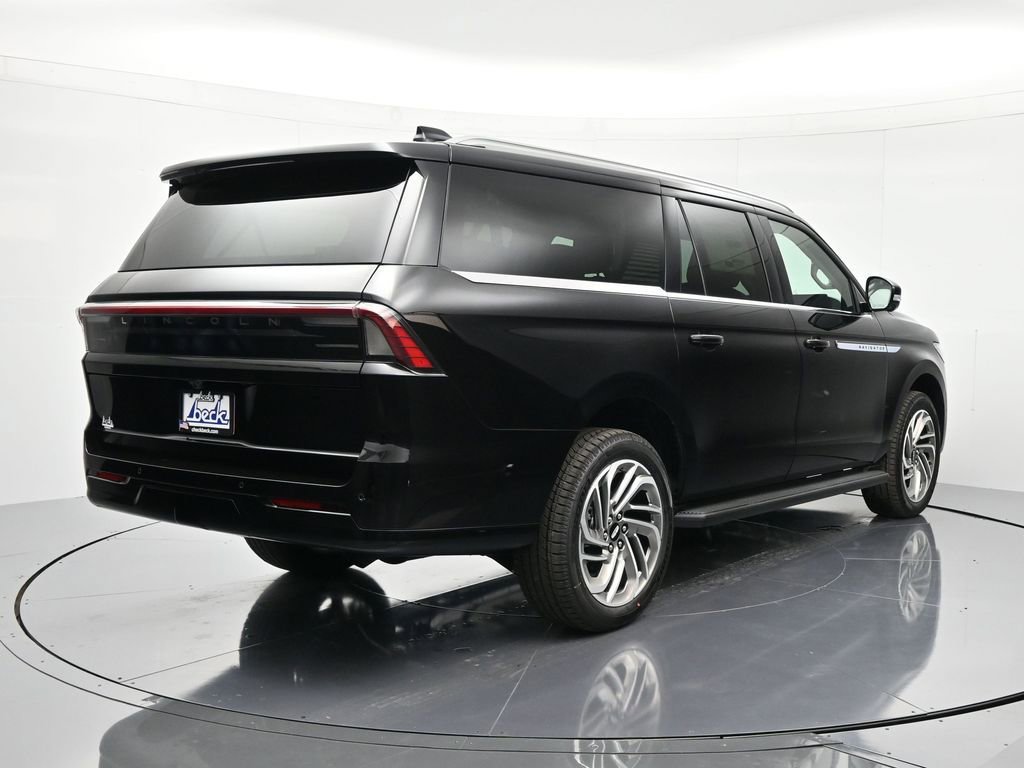 New 2026 Lincoln Navigator L Premier image 6