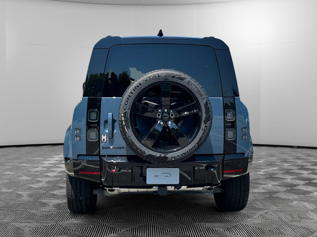 New 2026 Land Rover Defender 110 X-Dynamic SE AWD/4WD image 4