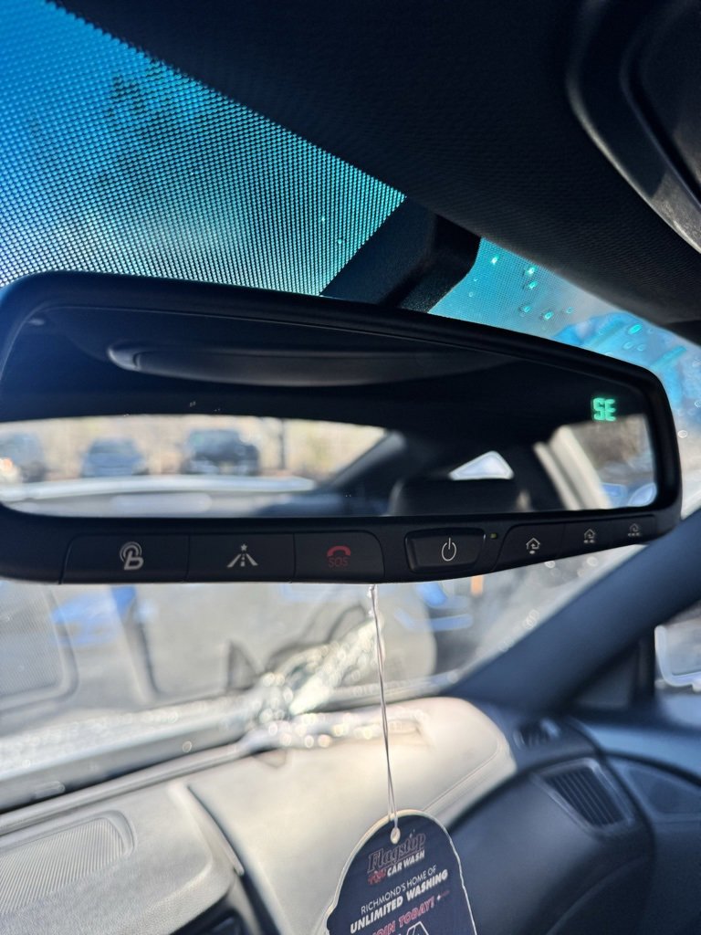 Used 2013 Hyundai Genesis 3.8 image 17