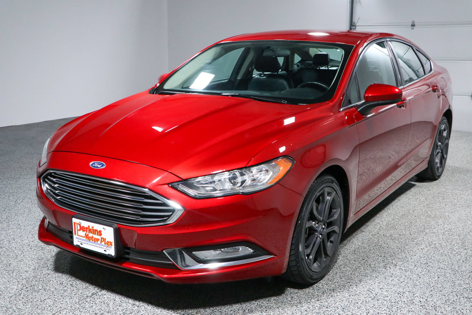 Used 2018 Ford Fusion SE w/ Equipment Group 201A FWD image 29