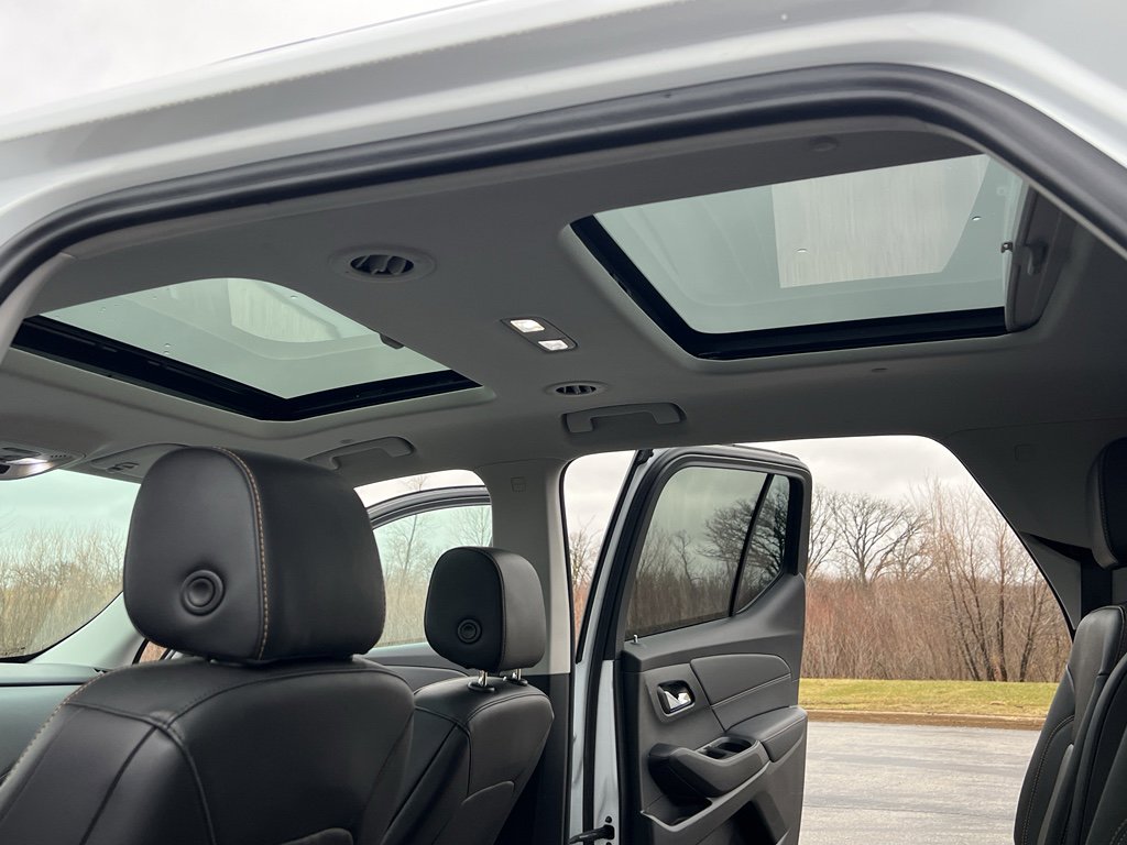 Used 2021 Chevrolet Traverse Premier w/ Redline Edition image 39