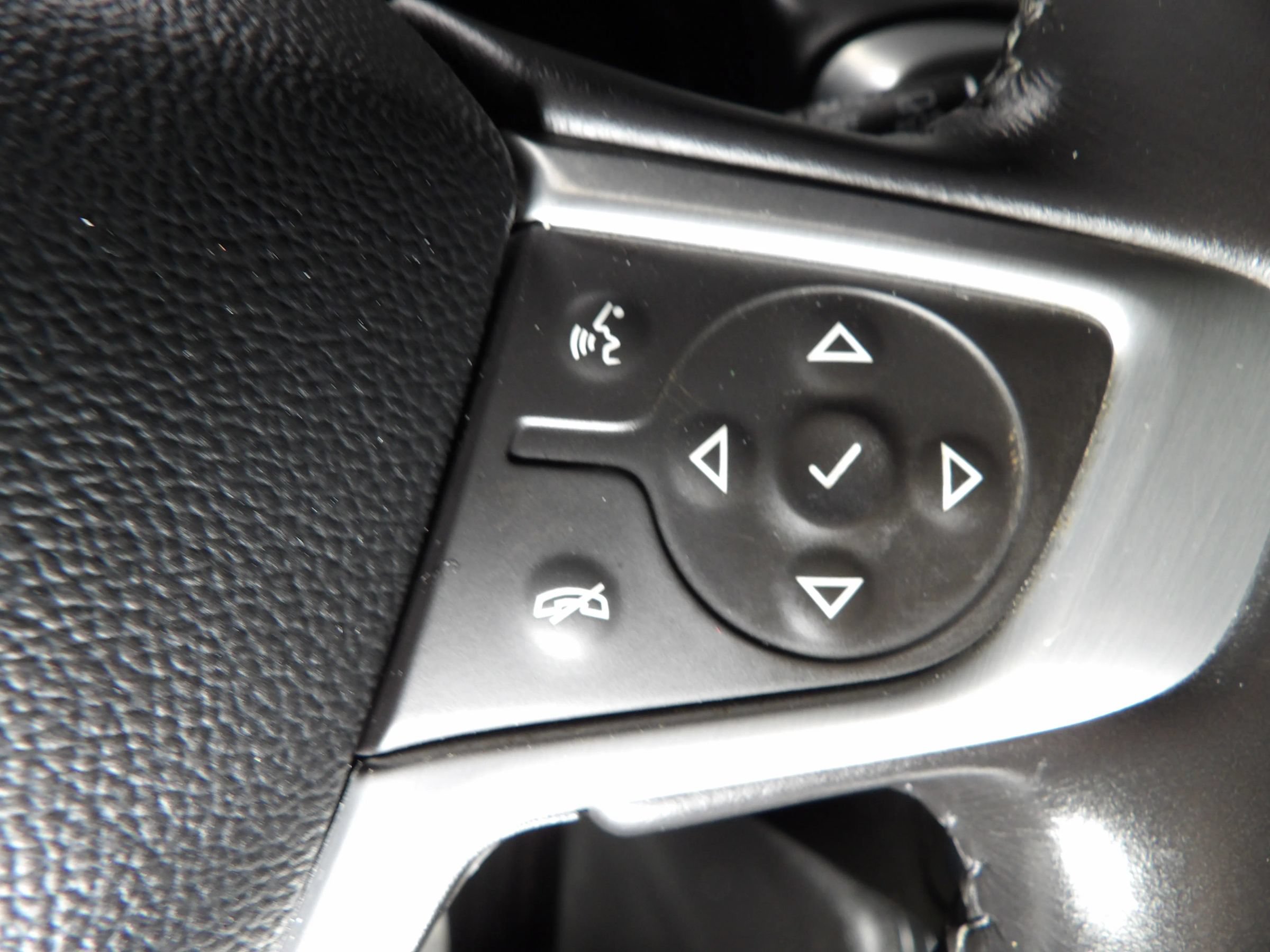 Used 2021 GMC Terrain SLE w/ Driver Convenience Package FWD image 21