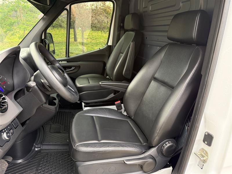 Used 2019 Mercedes-Benz Sprinter 144 Cargo image 27