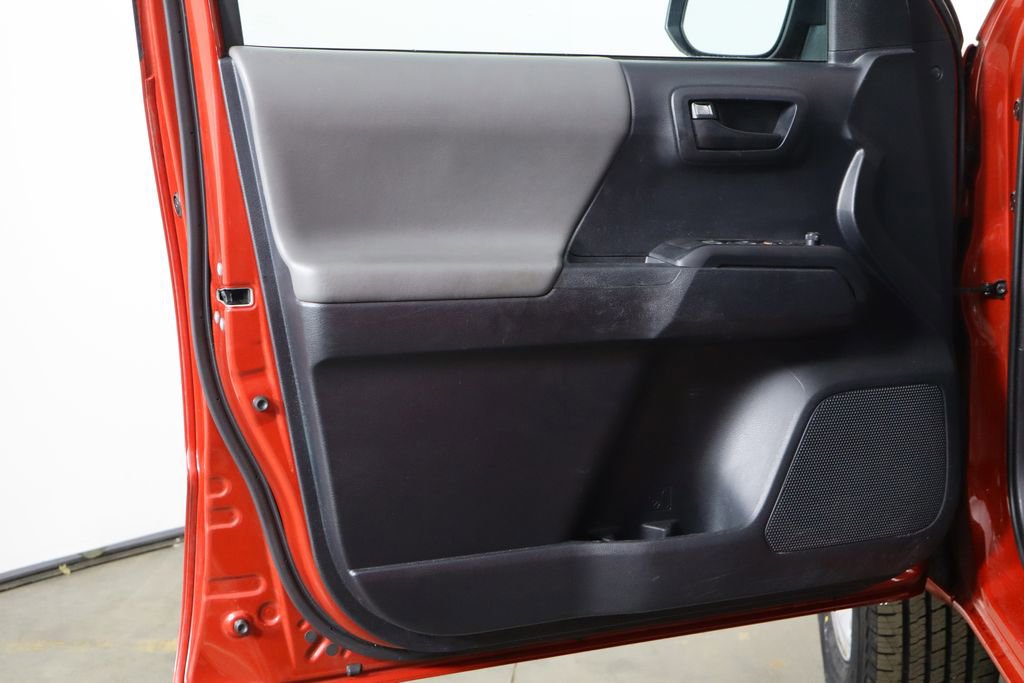 Used 2019 Toyota Tacoma SR w/ SR Convenience Package image 20