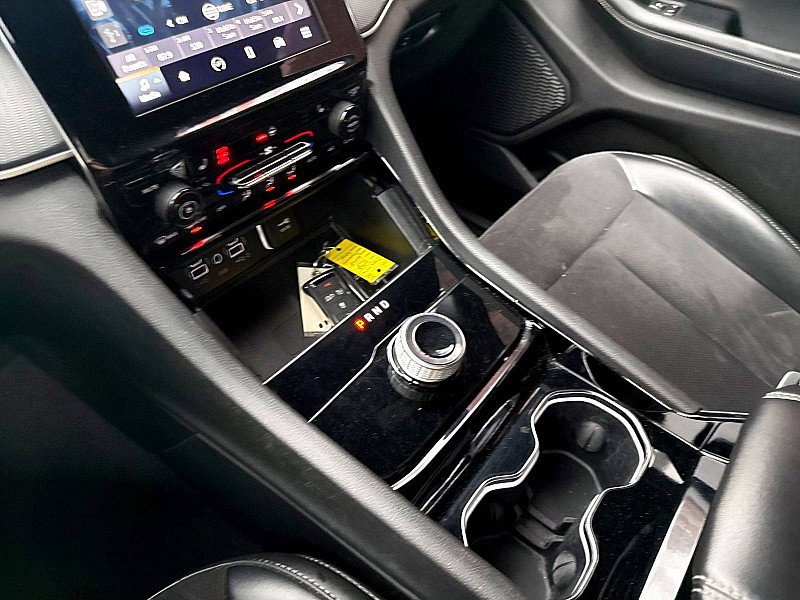 Used 2023 Jeep Grand Cherokee L Laredo image 21