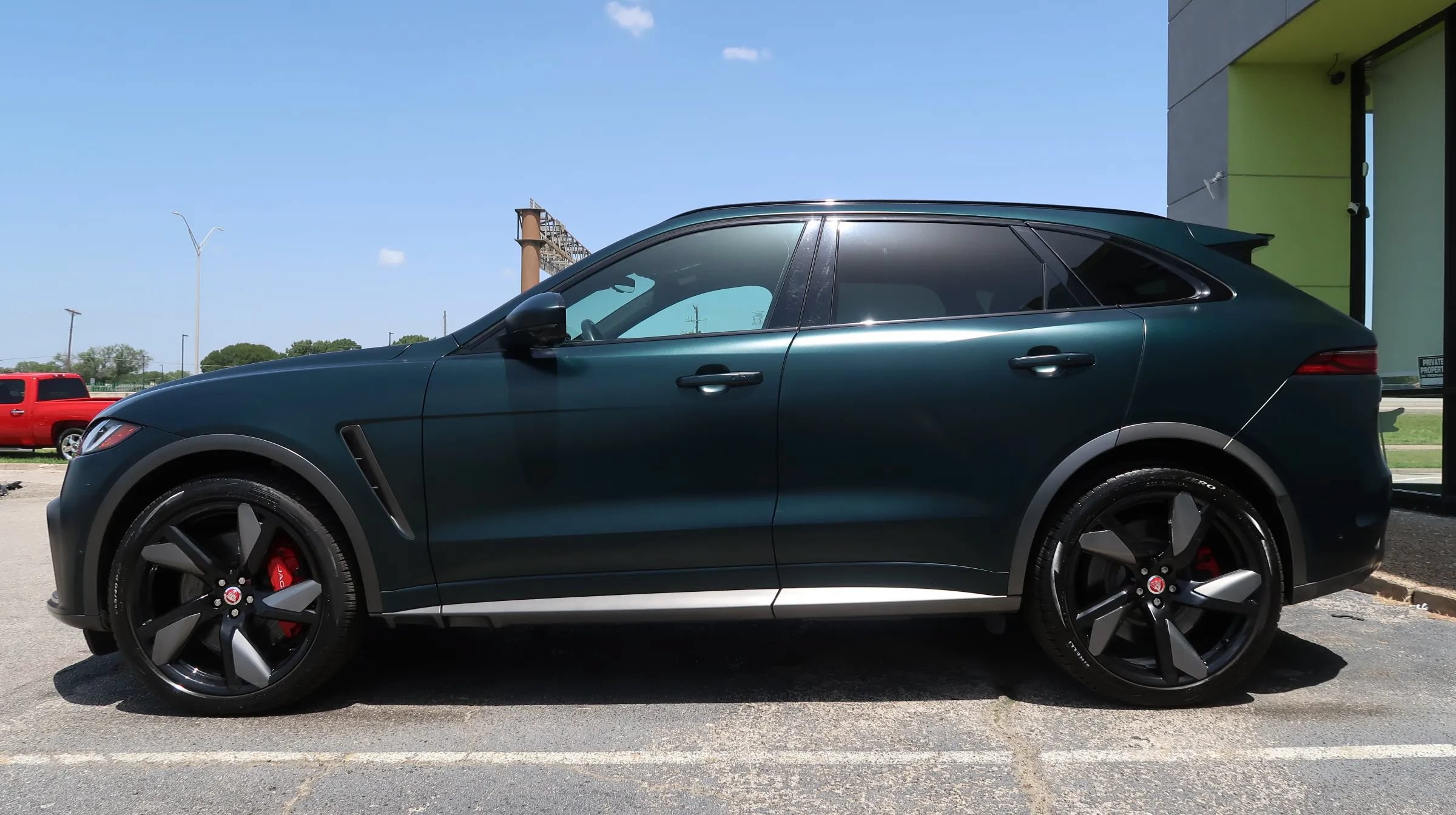 Used 2022 Jaguar F-PACE SVR AWD/4WD image 7
