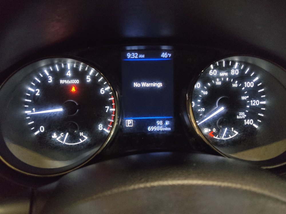 Used 2020 Nissan Rogue Sport S image 23