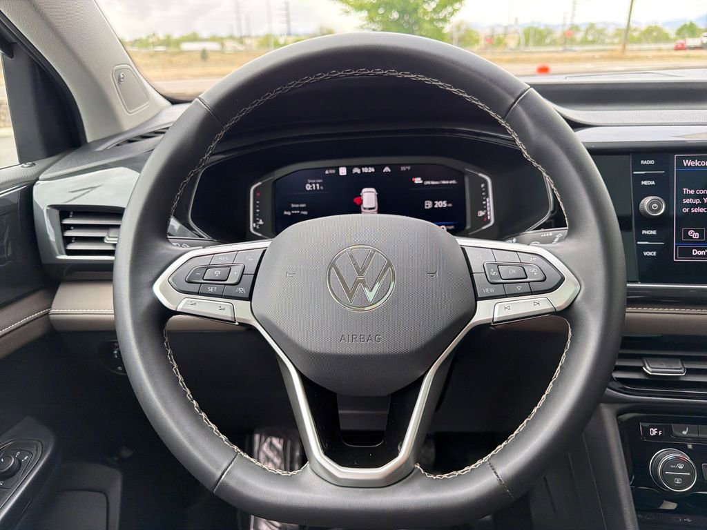 Certified 2024 Volkswagen Taos SEL image 17