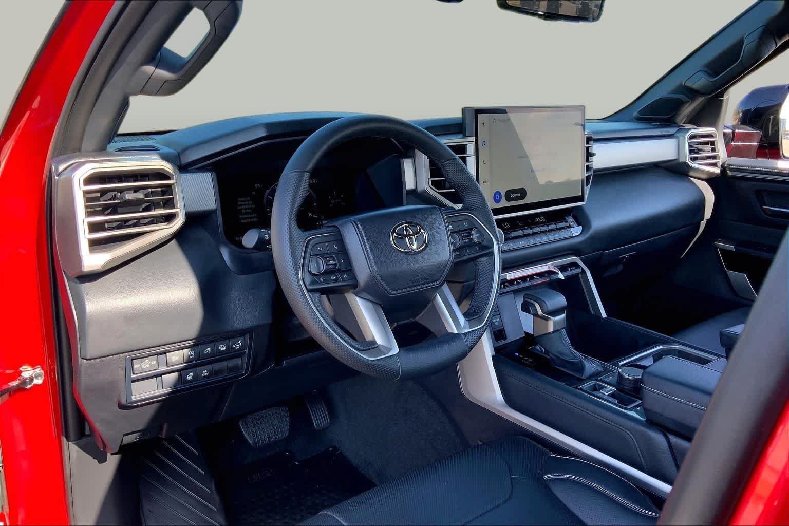 Used 2026 Toyota Tundra Limited AWD/4WD image 17