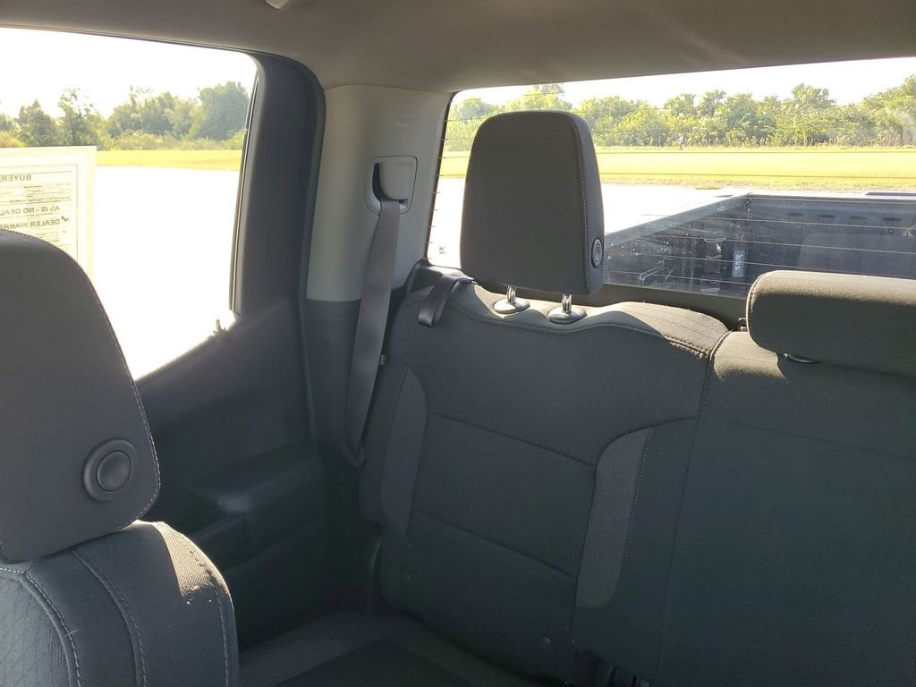 Used 2023 Chevrolet Silverado 1500 Custom image 12