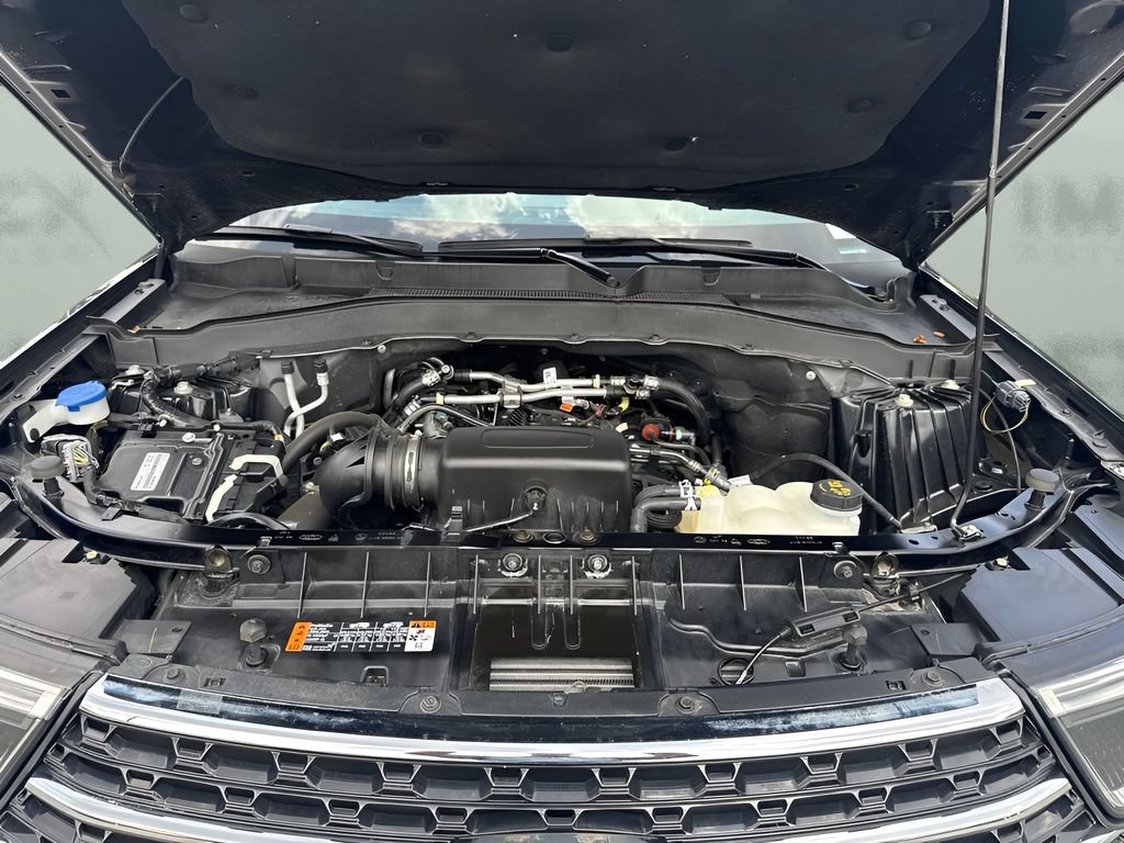 Used 2023 Ford Explorer XLT w/ Equipment Group 202A AWD/4WD image 23