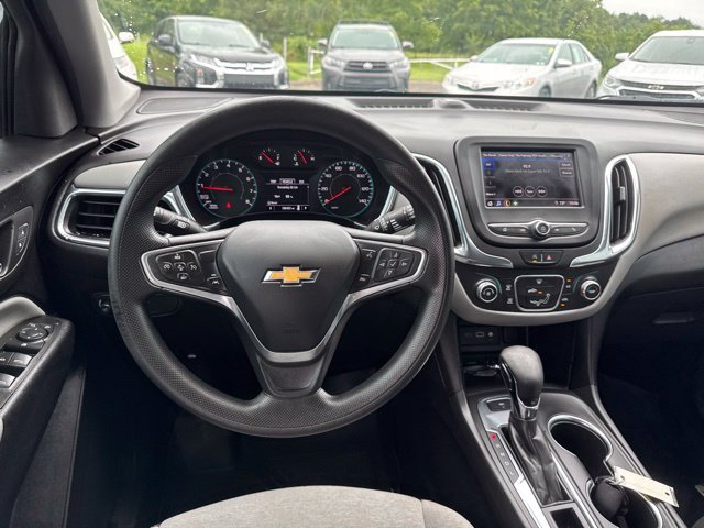 Used 2023 Chevrolet Equinox LS AWD/4WD image 13