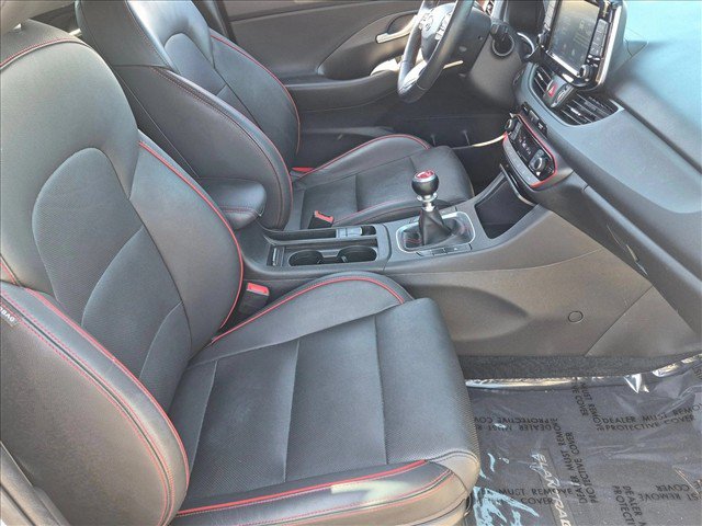 Used 2018 Hyundai Elantra GT Sport FWD image 19
