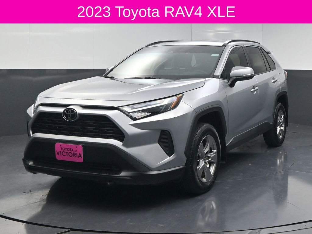 Used 2023 Toyota RAV4 XLE image 2