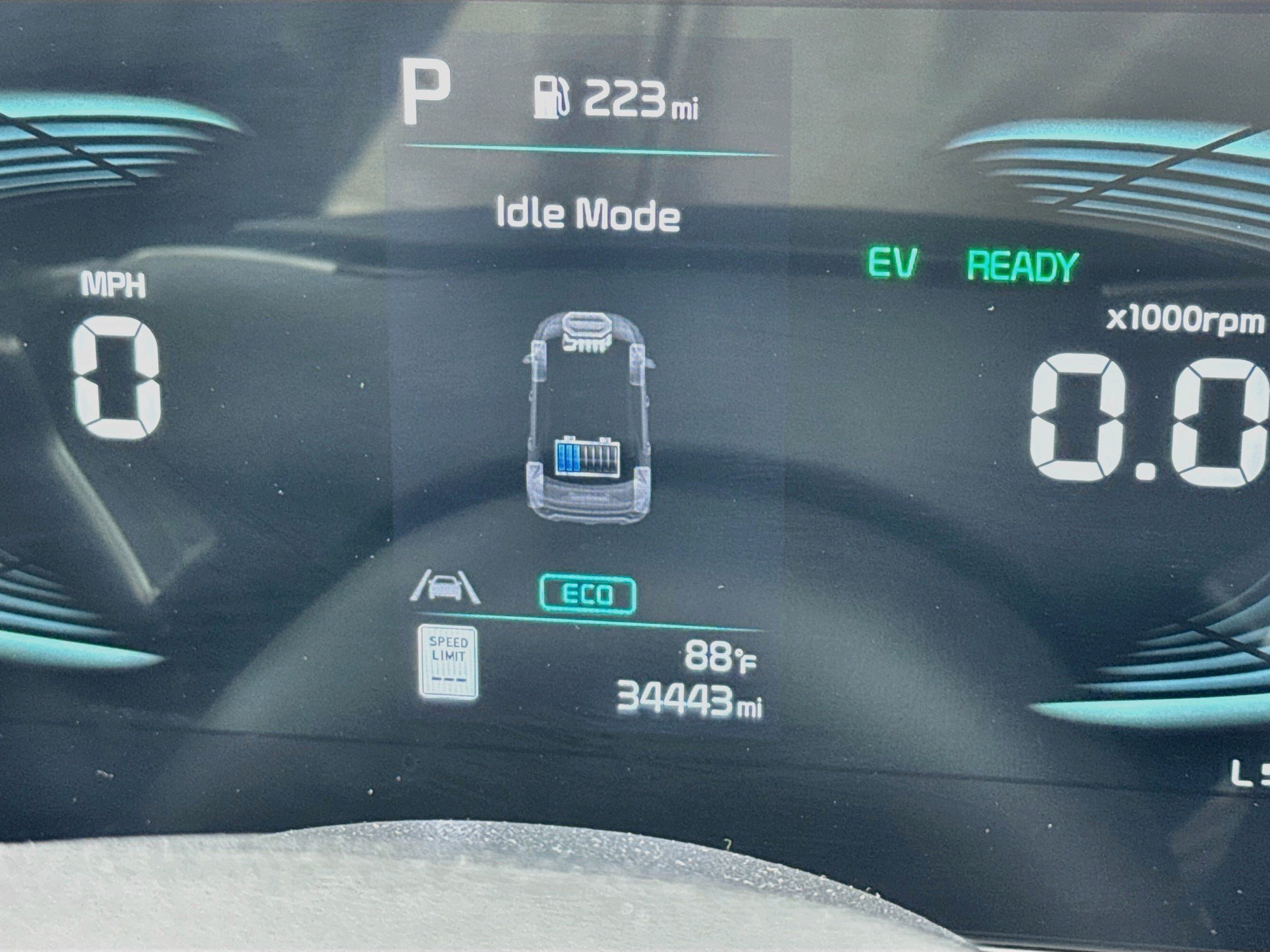 Used 2025 Kia Niro EX FWD image 8
