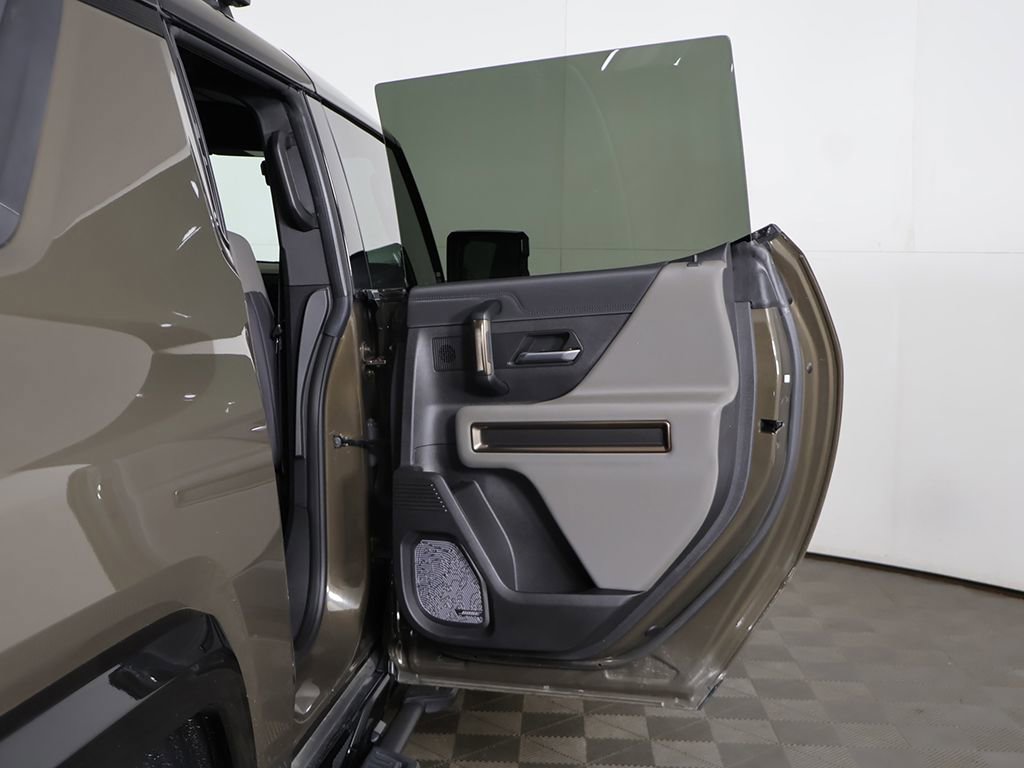 Used 2025 GMC Hummer EV 2X w/ Extreme Off-Road Package AWD/4WD image 27