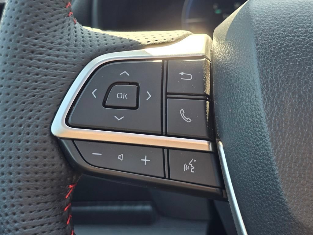 Used 2025 Toyota Sienna XSE w/ XSE Plus Package FWD image 37
