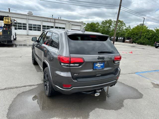 Used 2017 Jeep Grand Cherokee Altitude AWD/4WD image 17