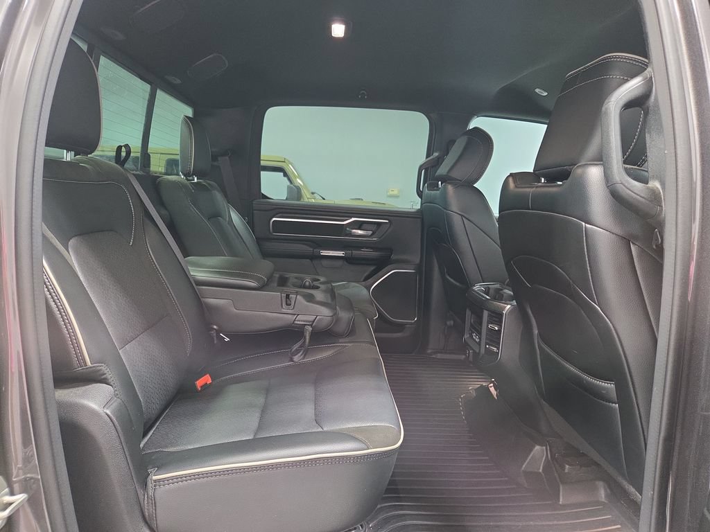 Used 2024 RAM 1500 Laramie AWD/4WD image 18