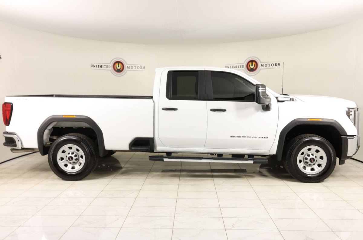 Used 2024 GMC Sierra 2500 Pro w/ Convenience Package AWD/4WD image 2