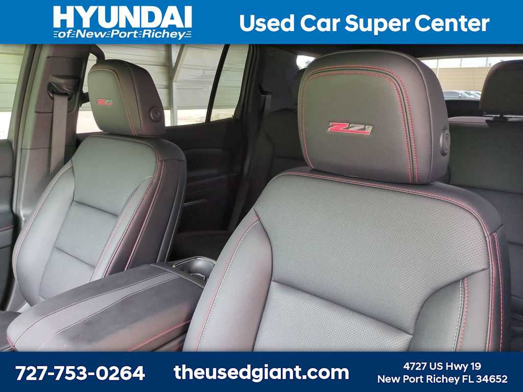 Used 2026 Chevrolet Traverse Z71 w/ LPO, Floor Liner Package AWD/4WD image 7