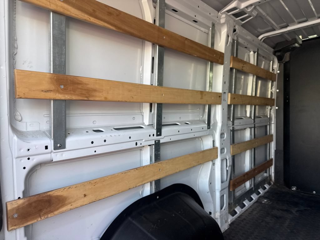 Used 2025 RAM ProMaster 2500 w/ U-Haul Equipment Group FWD image 17