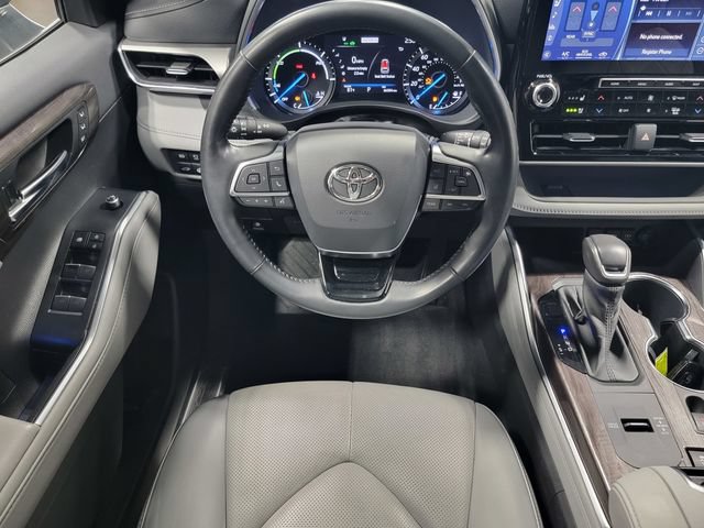 Used 2021 Toyota Highlander Platinum AWD/4WD image 25