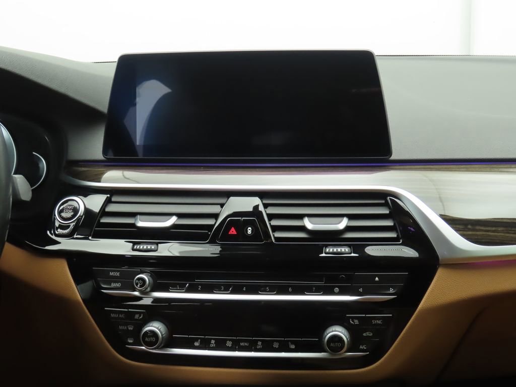 Used 2019 BMW 530i xDrive 530i xDrive w/ Convenience Package image 14