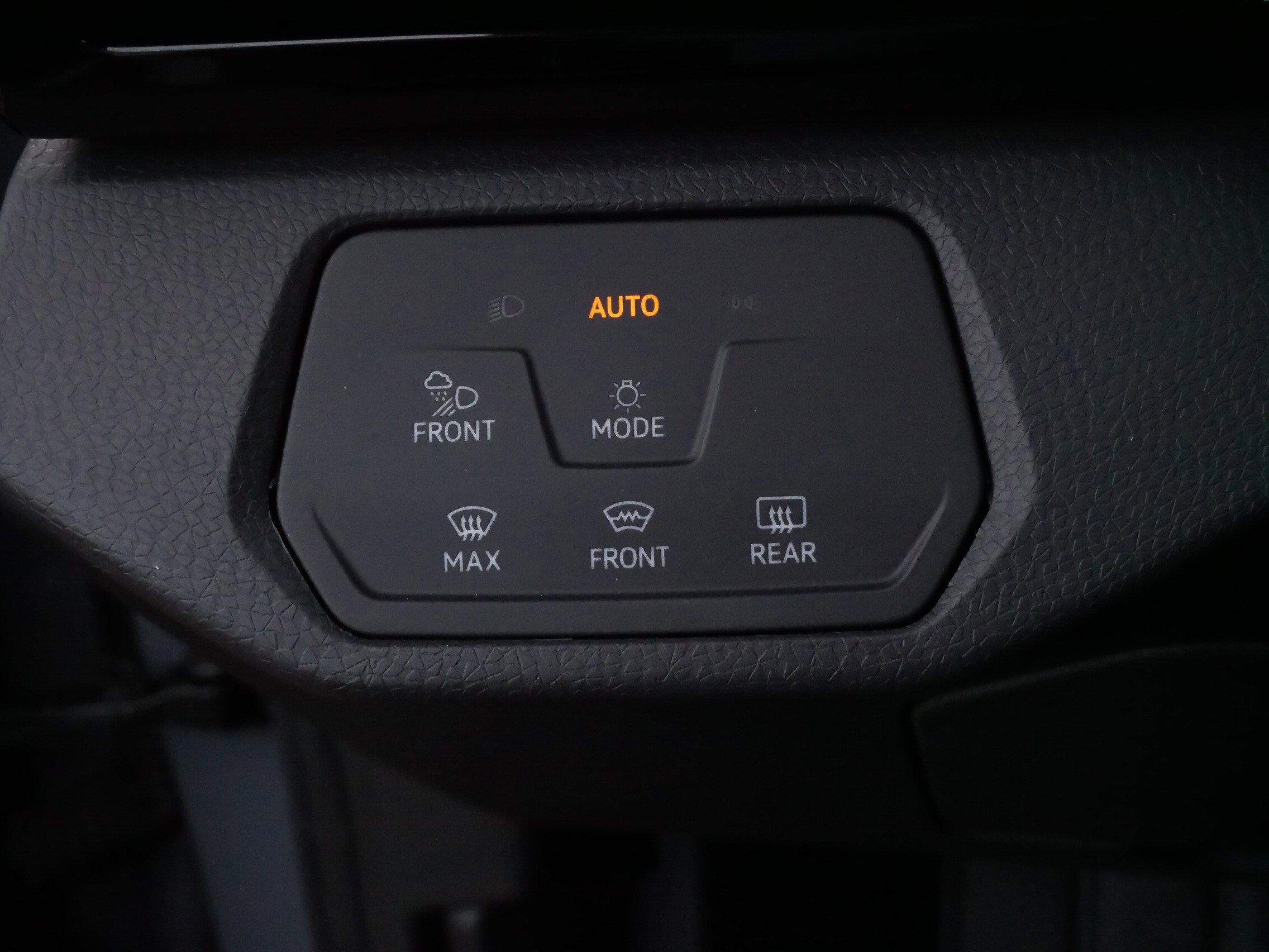 Certified 2024 Volkswagen ID.4 Pro S image 27