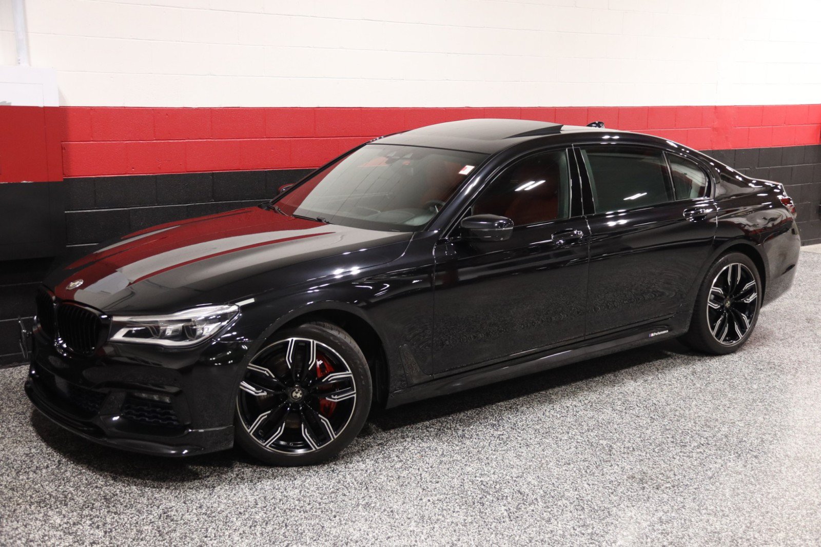 Used 2018 BMW 750i xDrive AWD/4WD image 19