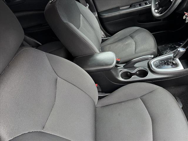 Used 2014 Dodge Avenger SE FWD image 18