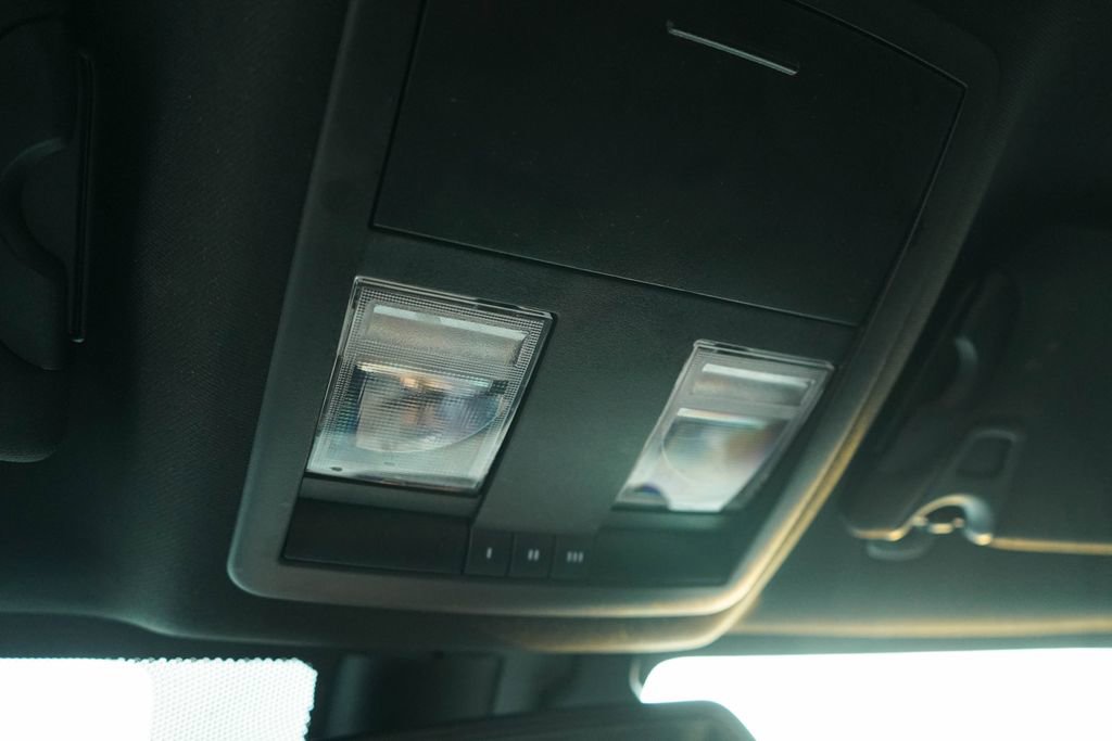 Used 2022 Dodge Challenger GT image 31