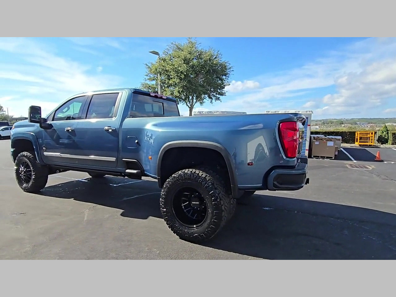 New 2026 Chevrolet Silverado 3500 High Country w/ High Country Premium Package image 27