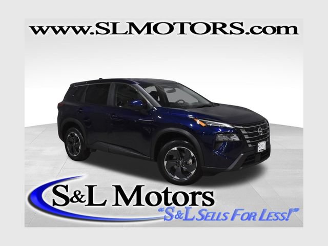 Used 2025 Nissan Rogue SV AWD/4WD image 1