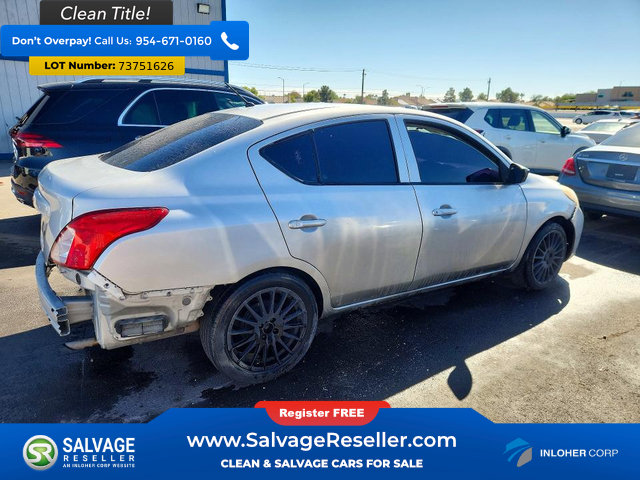 Used 2017 Nissan Versa S FWD image 4